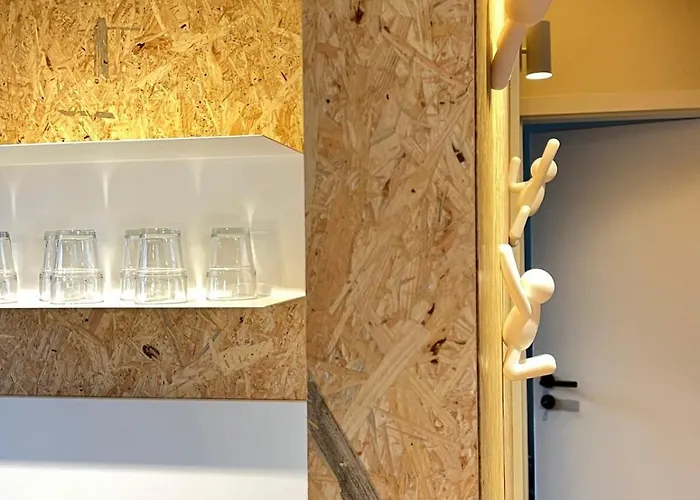 Apartament New, Modern&cozy - Near Airport Ber #links *