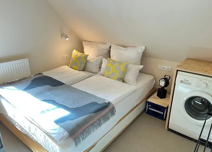 Apartament New, Modern&cozy - Near Airport Ber #links *