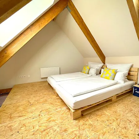 New, Modern & Cozy - Near Airport Ber #links برلين