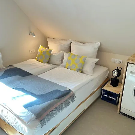 아파트 New, Modern & Cozy - Near Airport Ber #links *