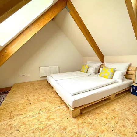 New, Modern & Cozy - Near Airport Ber #links *