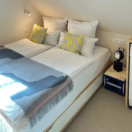 Light Hideaway -45Sqm- Near Ber Airport ברלין