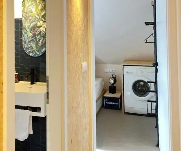 Light Hideaway -45Sqm- Near Ber Airport * ברלין