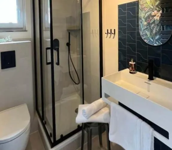 Light Hideaway -45Sqm- Near Ber Airport ברלין