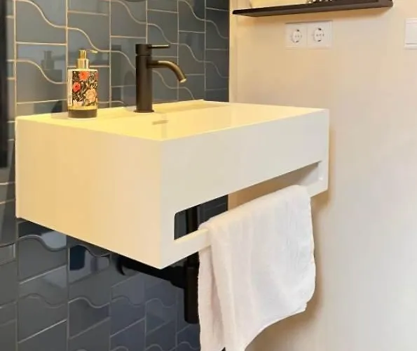 דירה Light Hideaway -45Sqm- Near Ber Airport